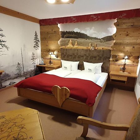 Hotel Und Restaurant Koehlerhuette - Fuerstenbrunn Beierfeld エクステリア 写真
