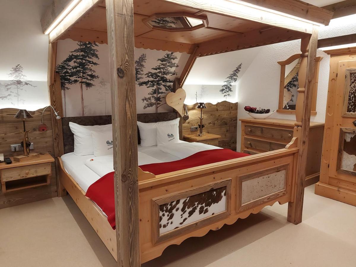 Hotel Und Restaurant Koehlerhuette - Fuerstenbrunn Beierfeld エクステリア 写真