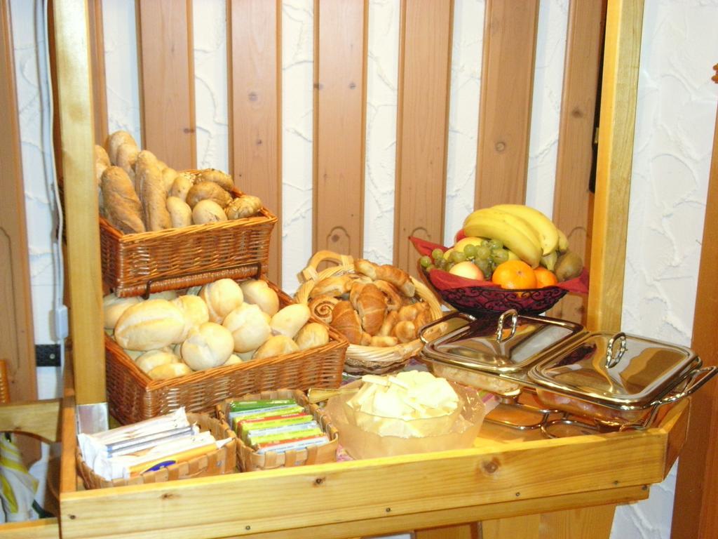 Hotel Und Restaurant Koehlerhuette - Fuerstenbrunn Beierfeld エクステリア 写真